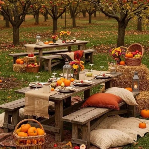 $43 plus shipping! Steve Madden Emerald Satin Heels - Picture 6 of 6